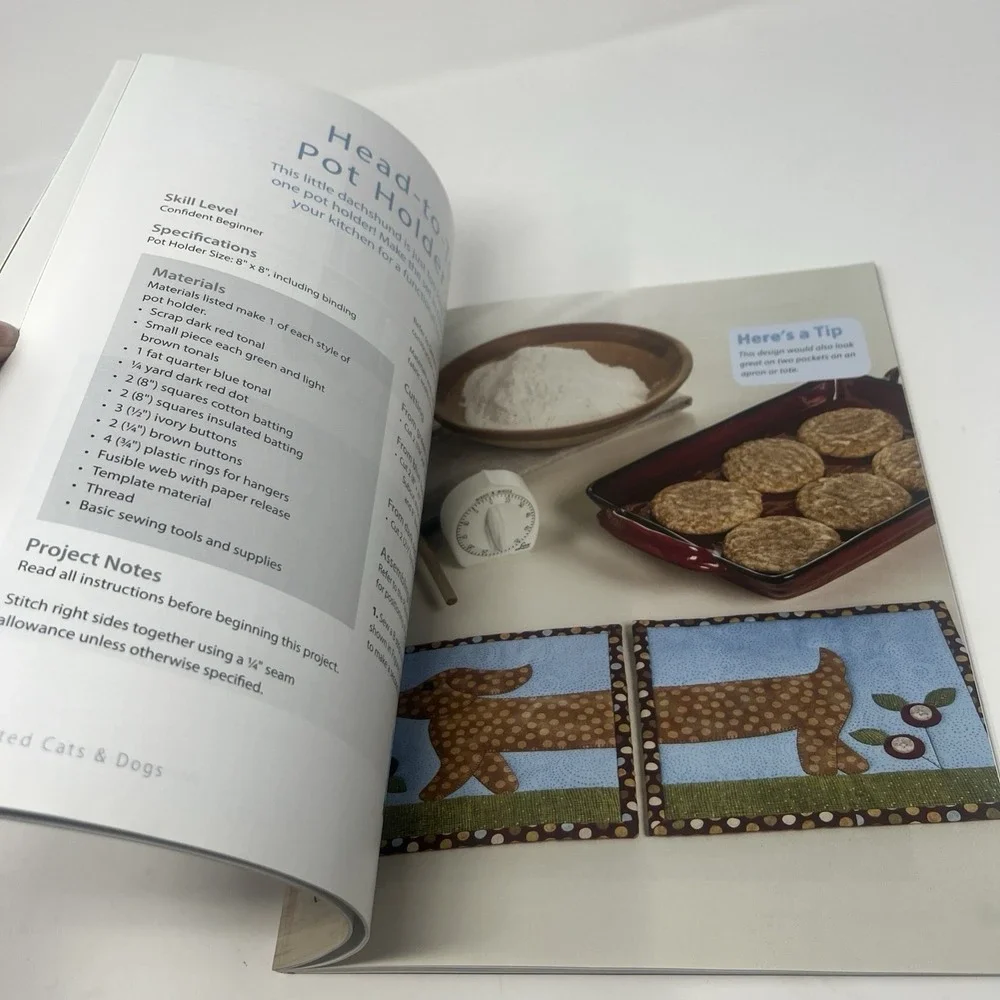 Quilted Cats & Dogs Chris Malone 13 Pet Friendly Quilt Projects NEW Magazine